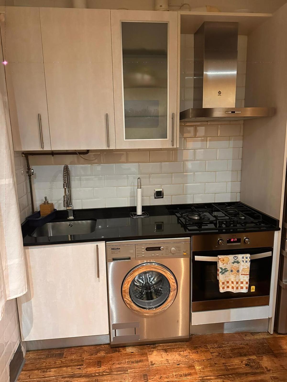 Casa Centrica, En Barrio Bohemio Apartment Madrid Bagian luar foto
